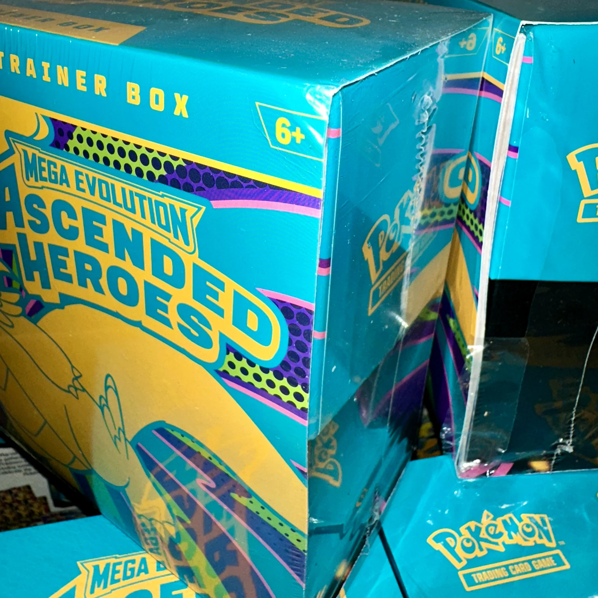 Pokémon TCG: Mega Evolution ~ Ascended Heroes Elite Trainer Box (Scratch n Dent)